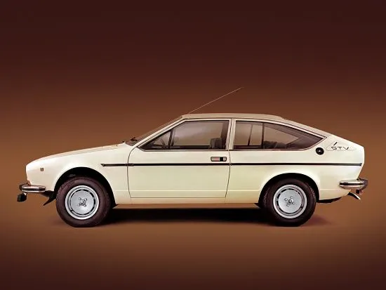 Click to Enlarge Alfa Romeo Alfetta GTV on PIRELLI 185/70 VR 14 CINTURATO™ CN36 Tires