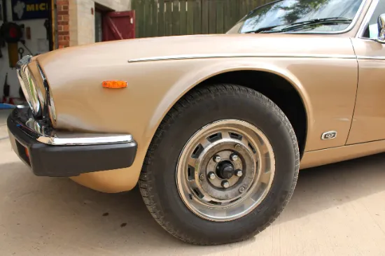 Click to enlarge PIRELLI P4000 Tyres