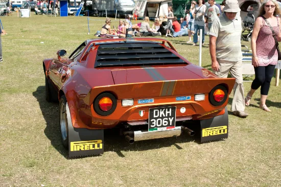 Click to enlarge Pirelli P7 Corsa Classic